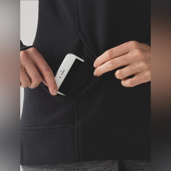 Lululemon Fleece Please Pullover - Picture 3 of 9